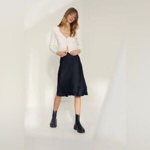 Aritzia Wilfred Only Slip Skirt